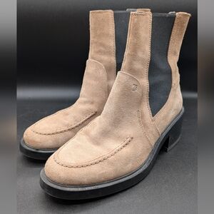 Tod’s Tronchetto Suede upper/ leather lining Chelsea boot size EU 37 US 7